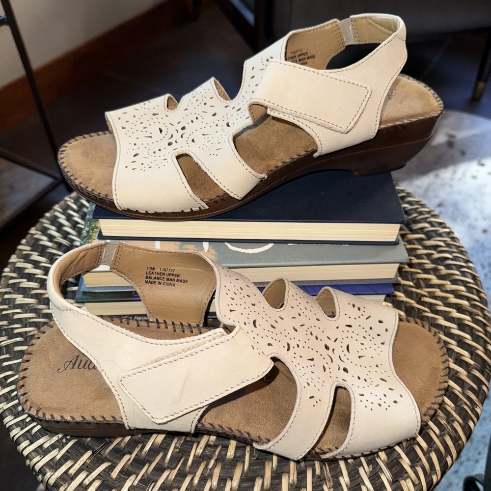 Auditions Womens Megan Breige Slingback Hook & Loop Sandals Shoes 11W